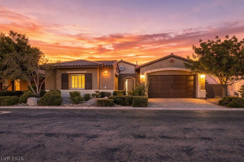 286 Lindura Court, Las Vegas 89138