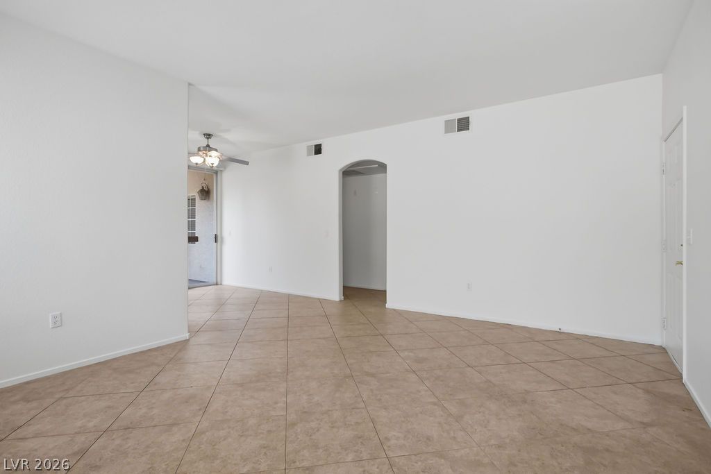 Photo 9 of 10, 75 N Valle Verde Drive #311