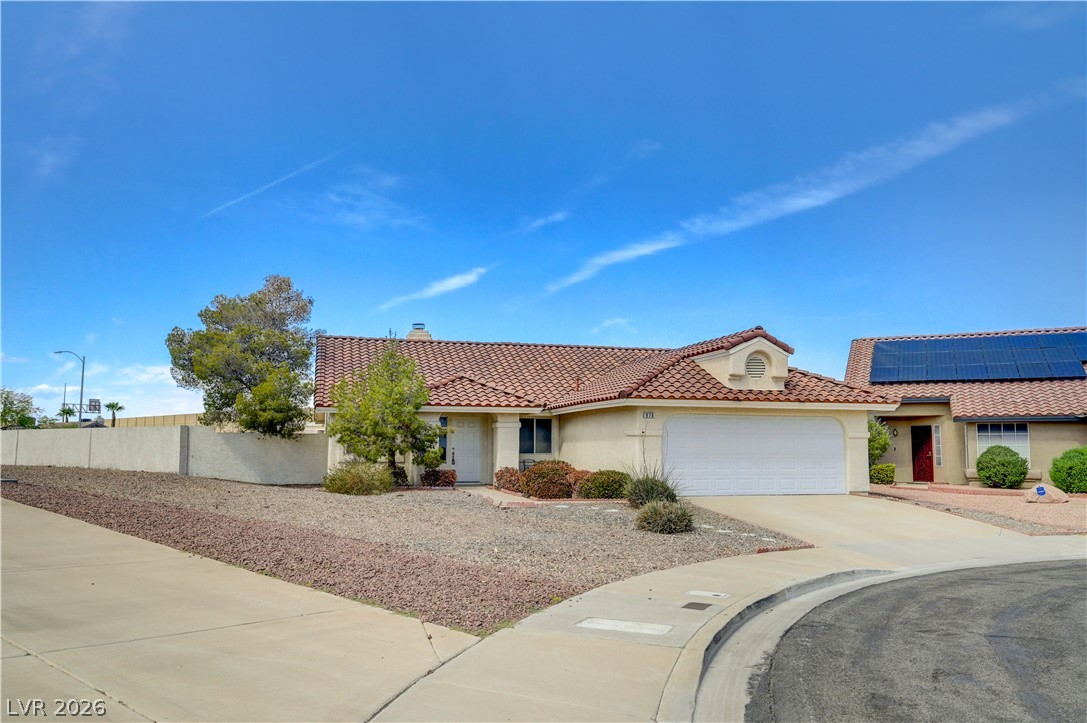 970 Hunters Run Drive, Henderson 89002