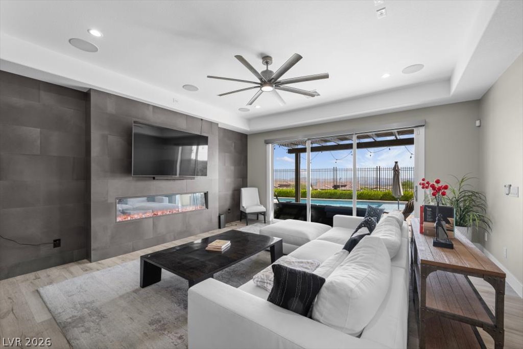 Photo 4 of 286 Besame Court