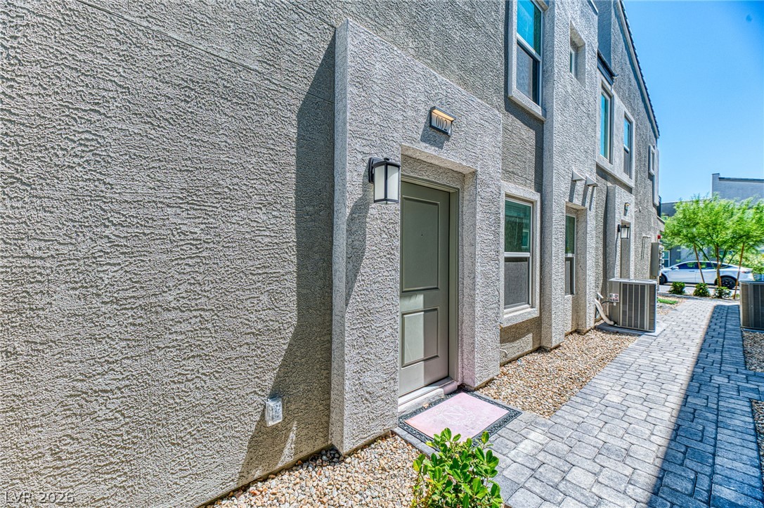 Photo 14 of 16, 264 Banished Avenue #2