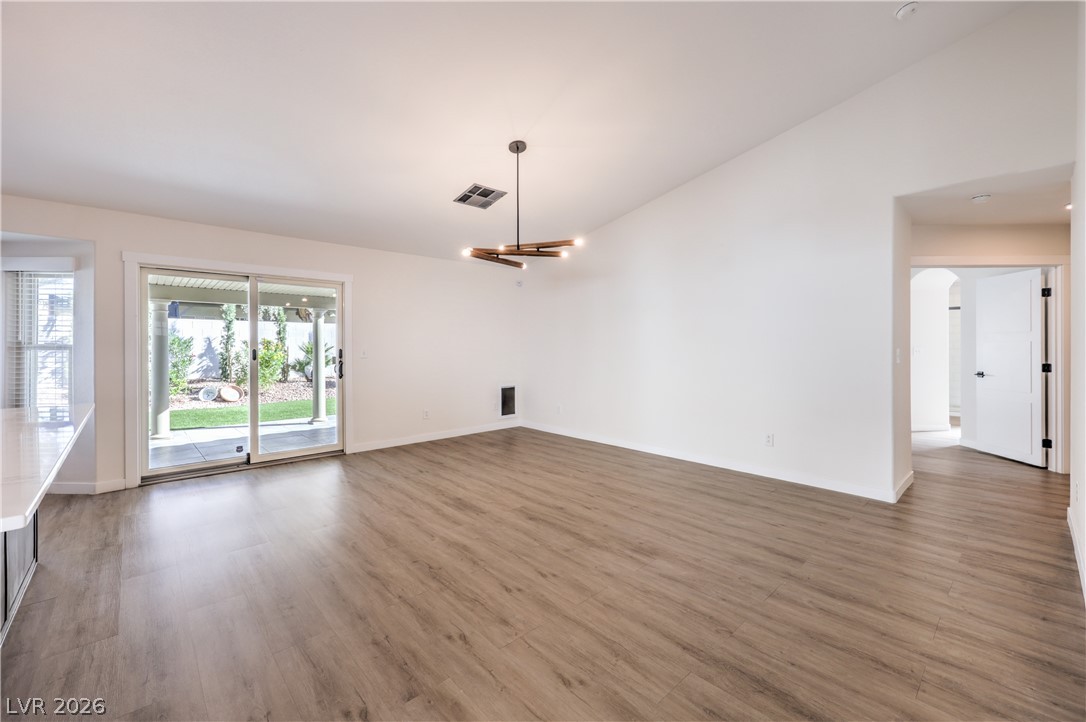 Photo 13 of 38, 7504 Powder River Court