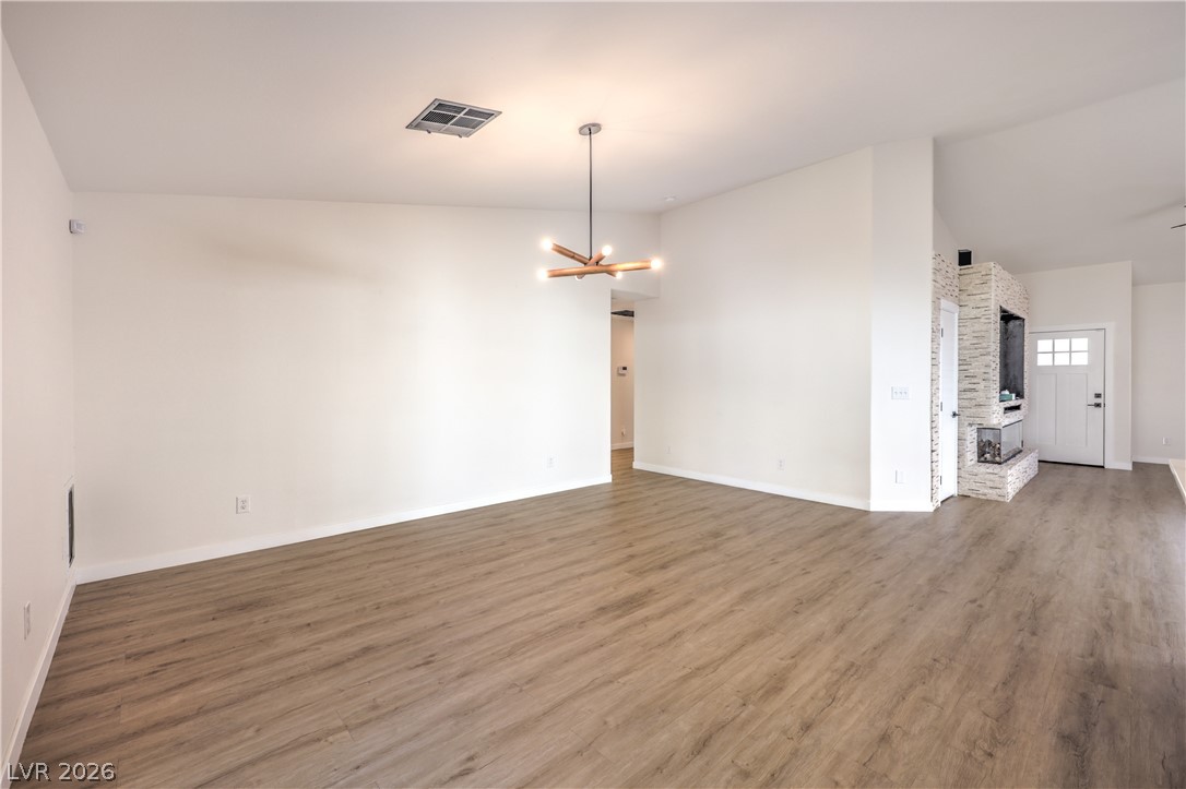 Photo 16 of 38, 7504 Powder River Court