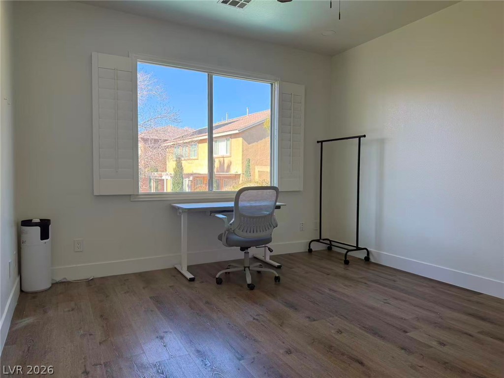 Photo 27 of 52, 605 Runbridge Street