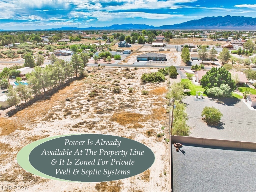 Photo 5 of 850 W Lupin Street