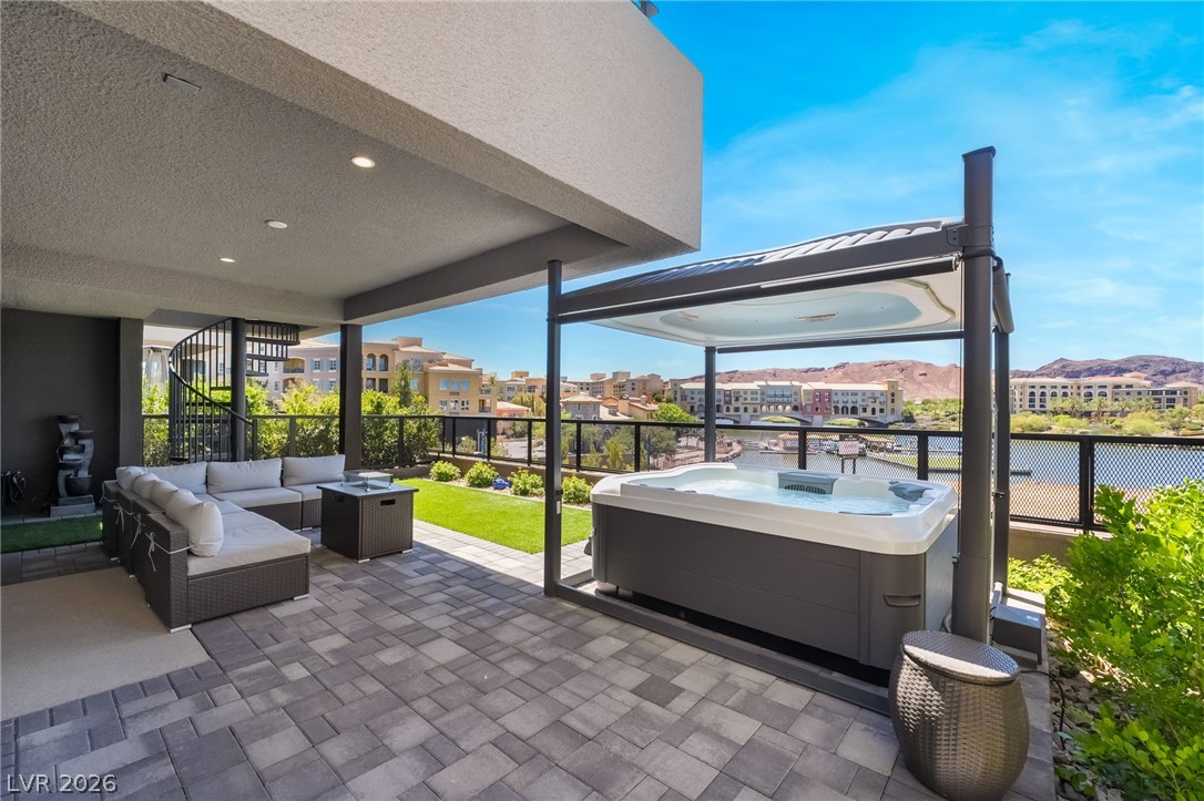 Photo 5 of 16 Heron Harbour Drive