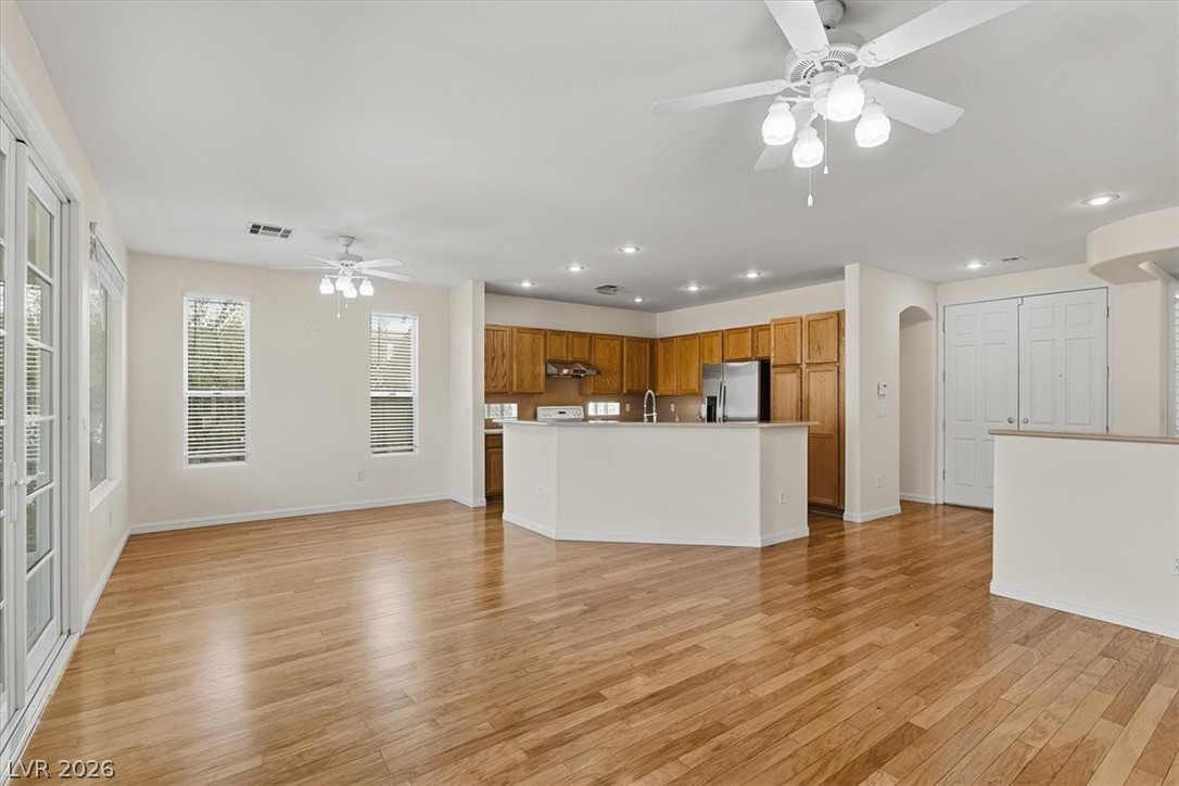 Photo 6 of 60, 4639 Denaro Drive