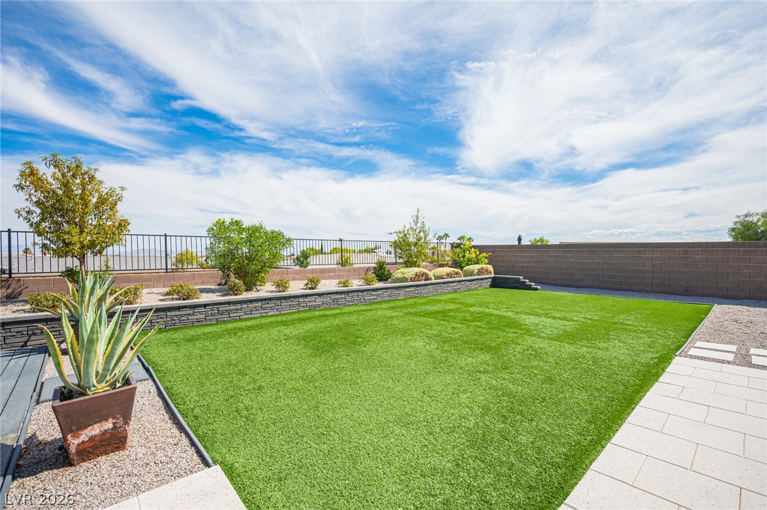 Photo 11 of 40, 5390 Vista Del Canyon Circle