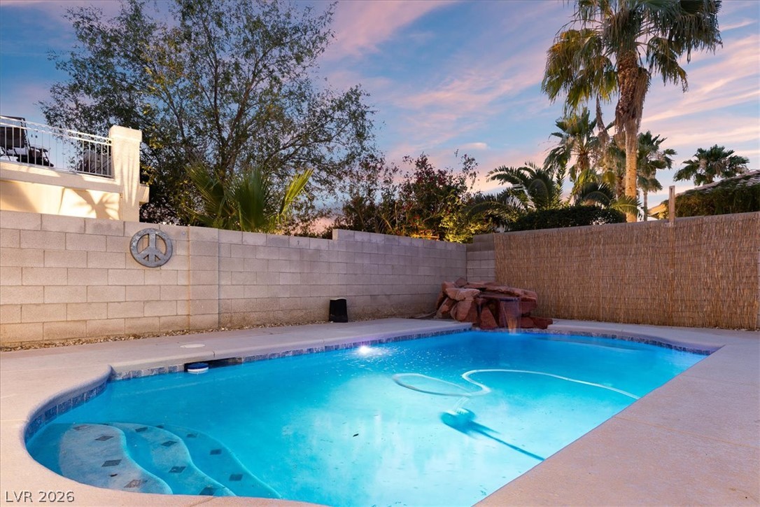 1792 E Quartz Landing Avenue, Las Vegas 89183