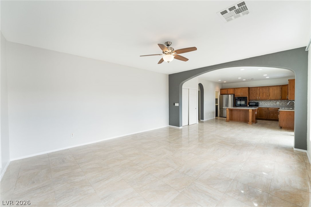 Photo 11 of 50, 11769 San Rosarita Court