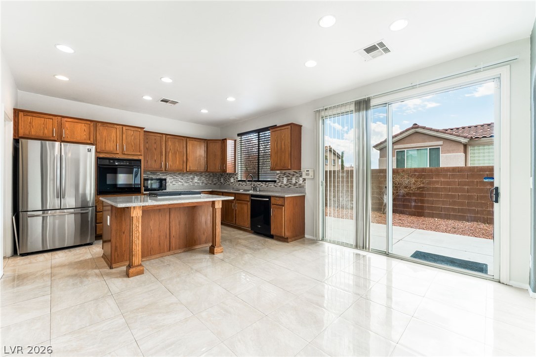 Photo 12 of 50, 11769 San Rosarita Court