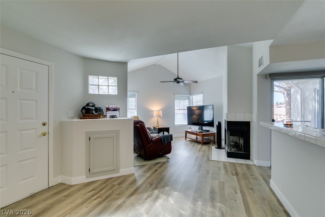 Photo 16 of 37, 2251 Wigwam Parkway #723