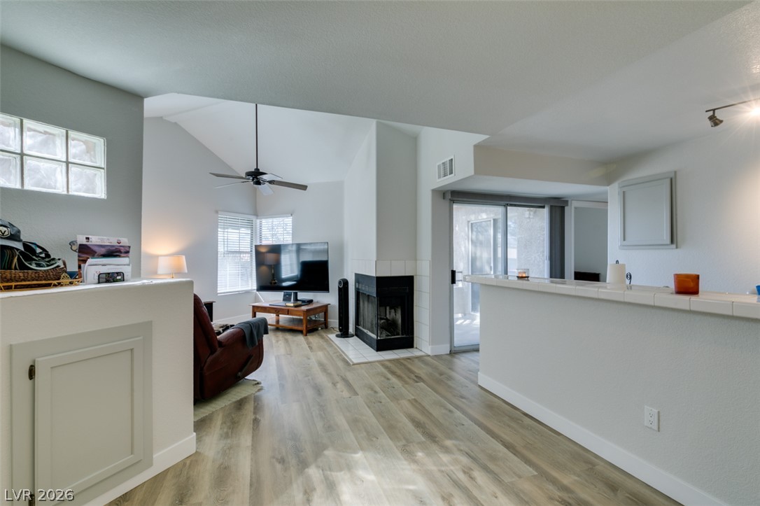 Photo 17 of 37, 2251 Wigwam Parkway #723