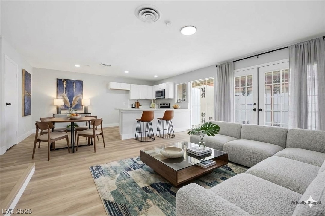2556 Paradise Village Way, Las Vegas 89120