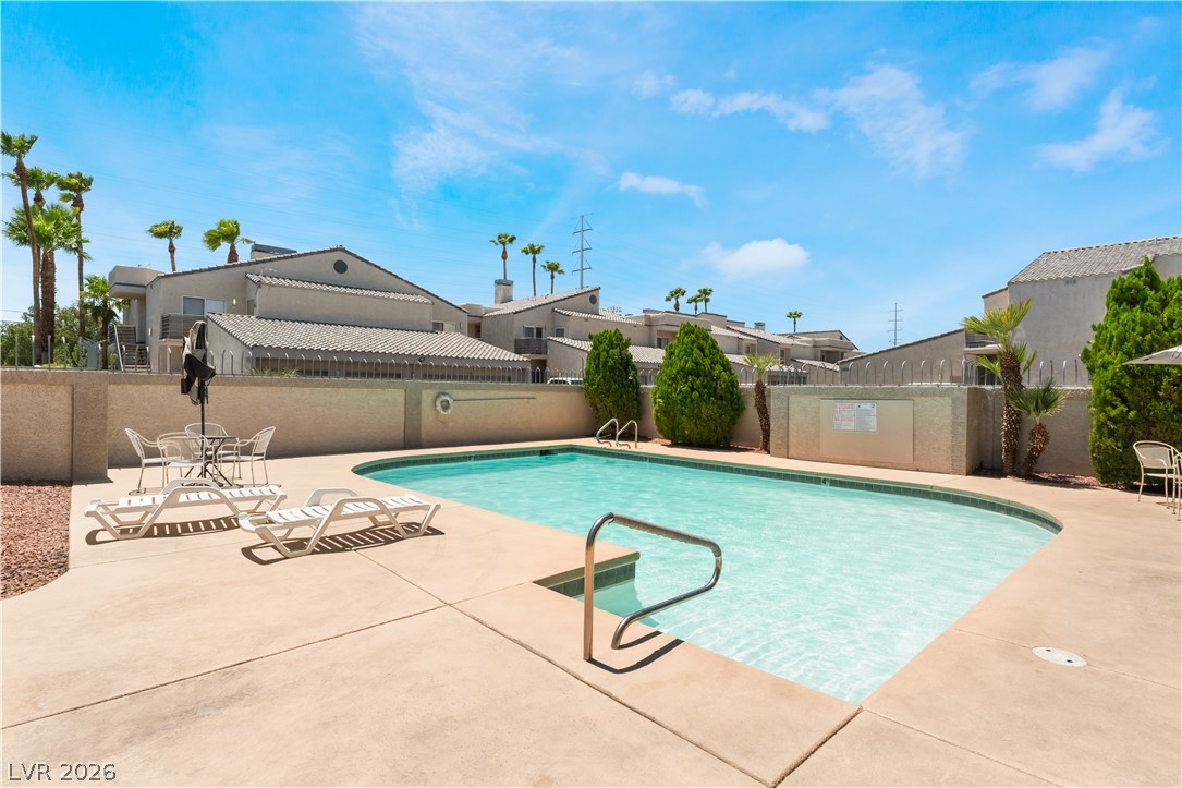 Photo 35 of 42, 6250 W Flamingo Road #37