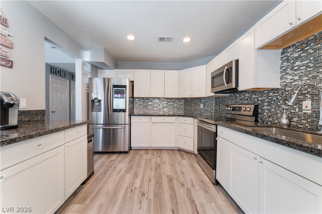 Photo 2 of 6250 W Flamingo Road #37