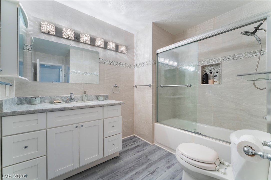 Photo 4 of 6250 W Flamingo Road #37