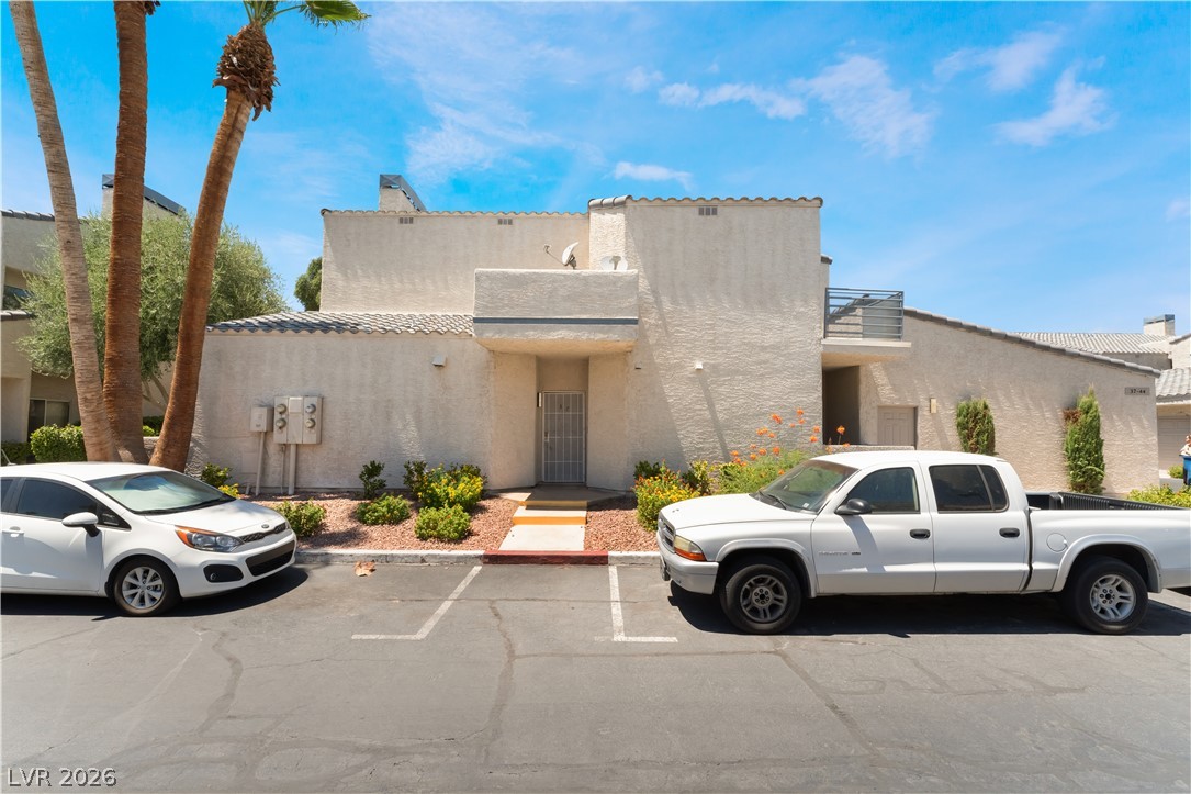 Photo 7 of 42, 6250 W Flamingo Road #37