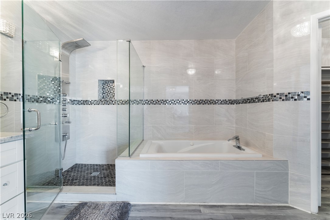 Photo 21 of 42, 6250 W Flamingo Road #37