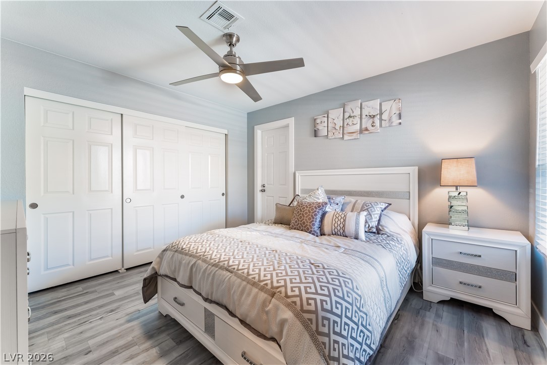 Photo 24 of 42, 6250 W Flamingo Road #37