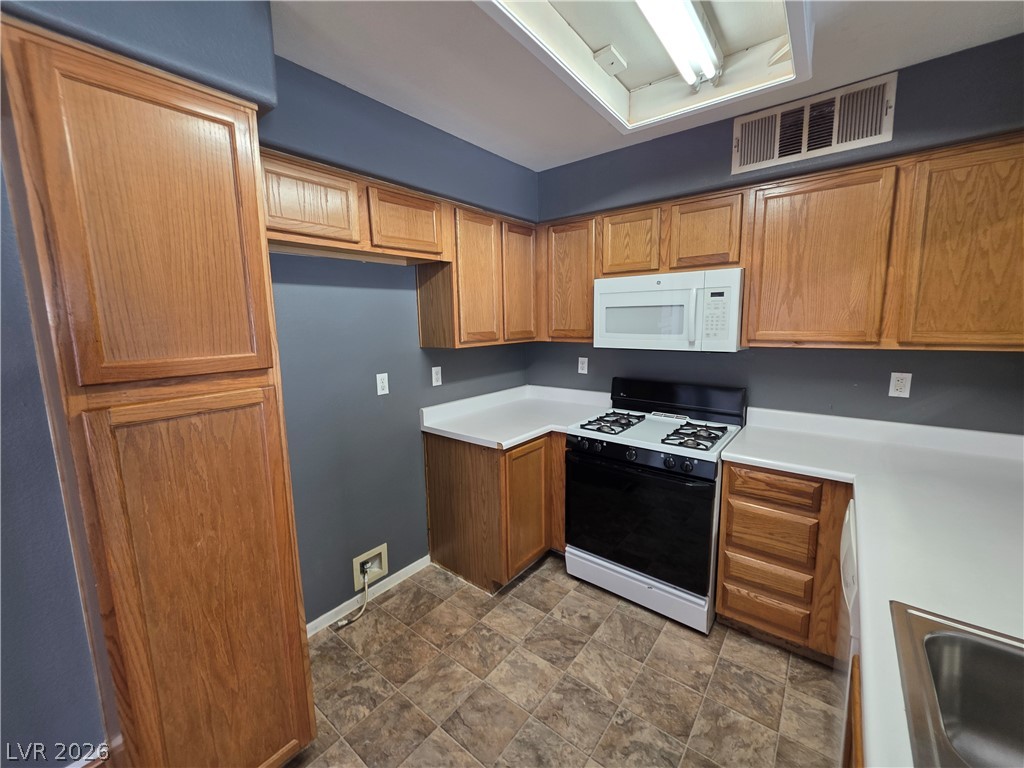 Photo 4 of 3135 Key Largo Dr Drive #204
