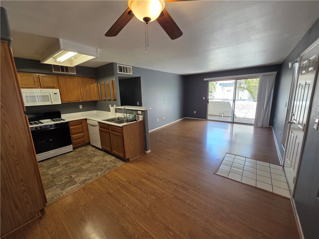 Photo 5 of 3135 Key Largo Dr Drive #204