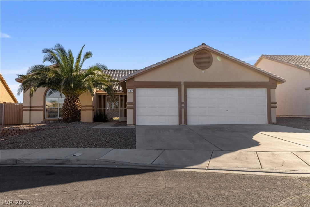 137 La Mirada Drive, Henderson 89015