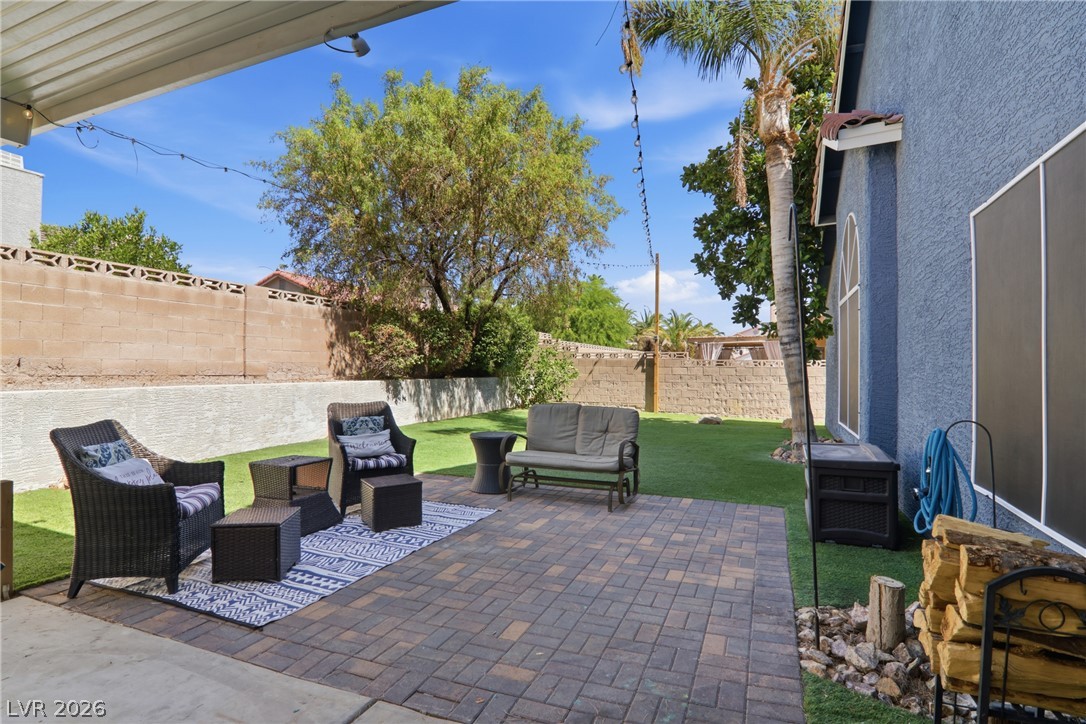 7943 Lions Mane Court, Las Vegas 89123