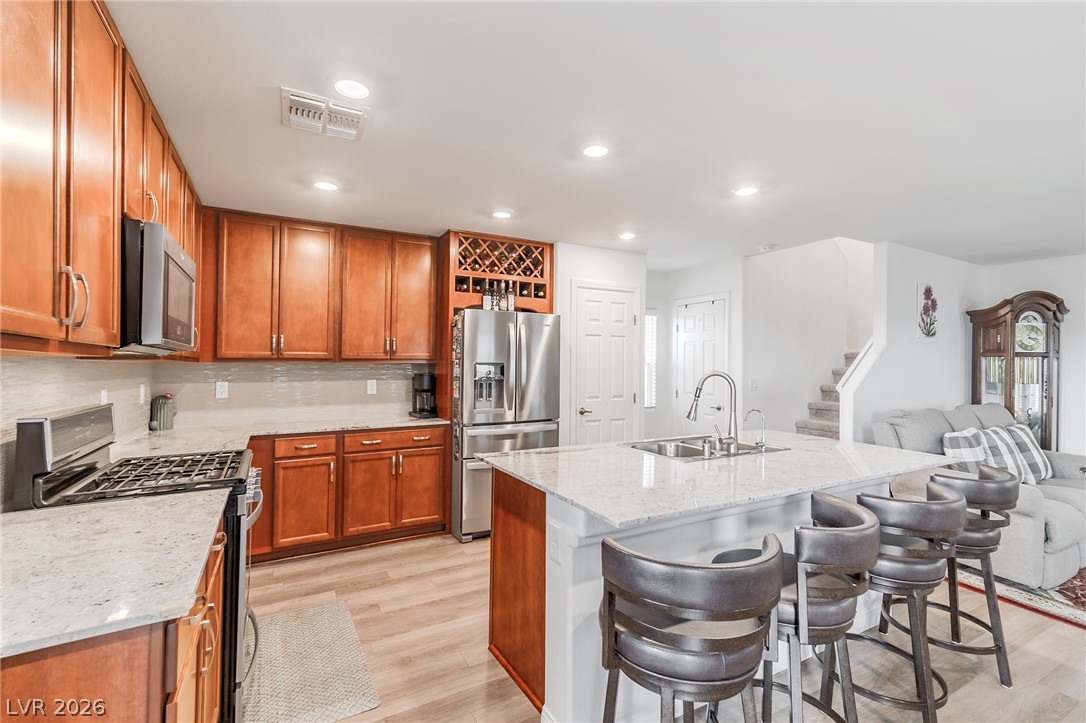 Photo 6 of 28, 8707 Senna Avenue
