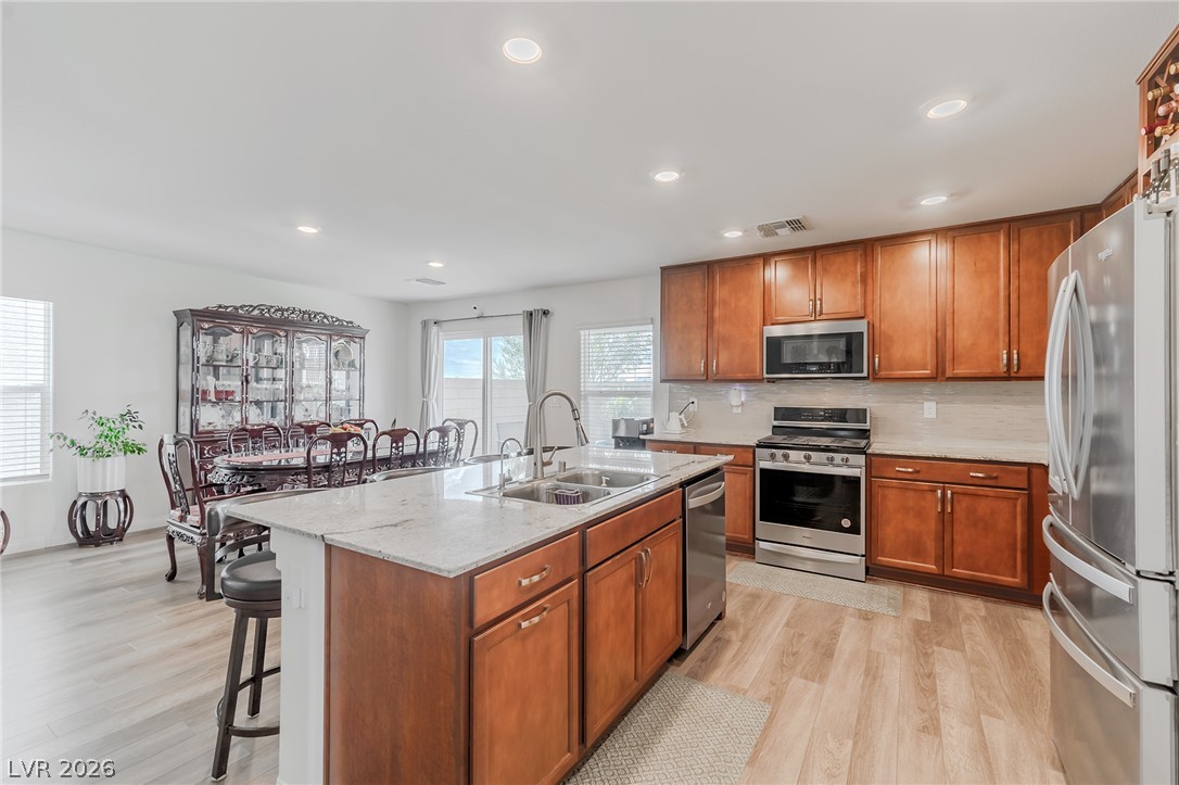 Photo 7 of 28, 8707 Senna Avenue