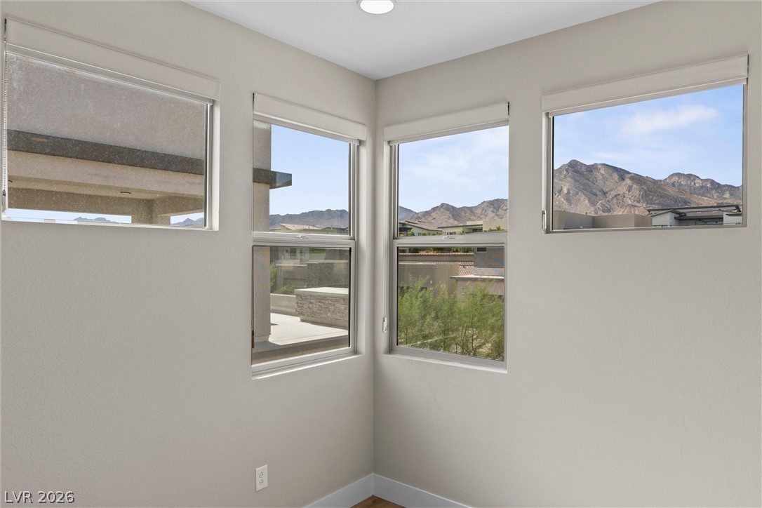 Photo 76 of 93, 484 Crown Mesa Avenue