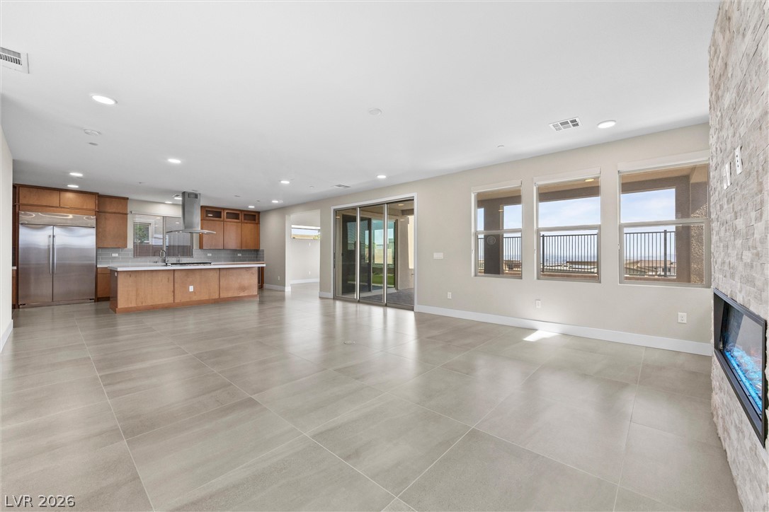 Photo 15 of 93, 484 Crown Mesa Avenue