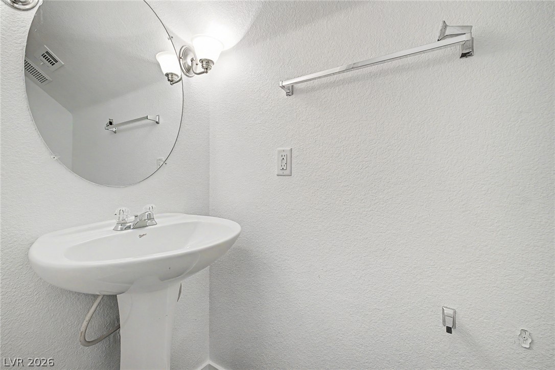 Photo 11 of 30, 6170 E Sahara Avenue #1092