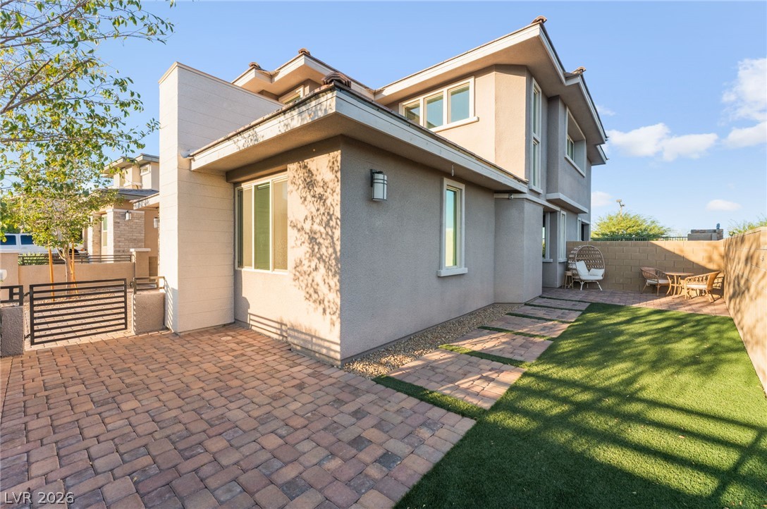 Photo 4 of 12424 Point Sierra Street