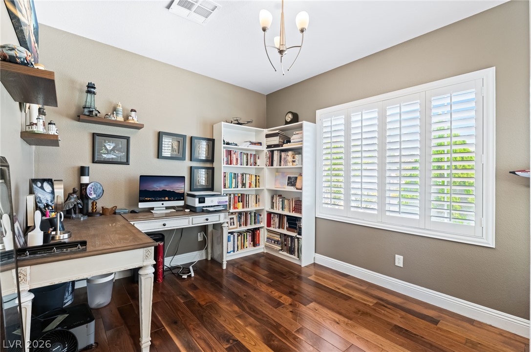 Photo 8 of 33, 2651 Thornview Street