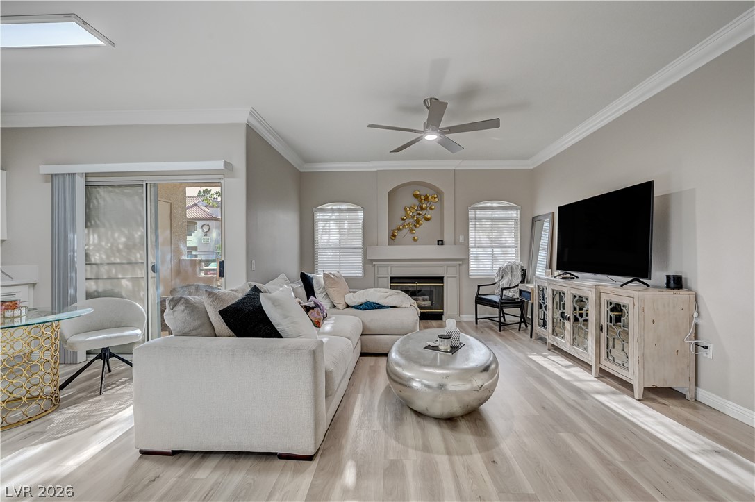 Photo 3 of 5415 W Harmon Avenue #1029