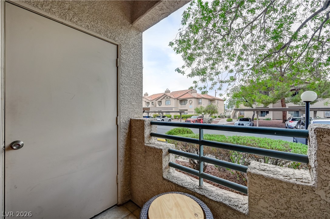Photo 21 of 30, 5415 W Harmon Avenue #1029