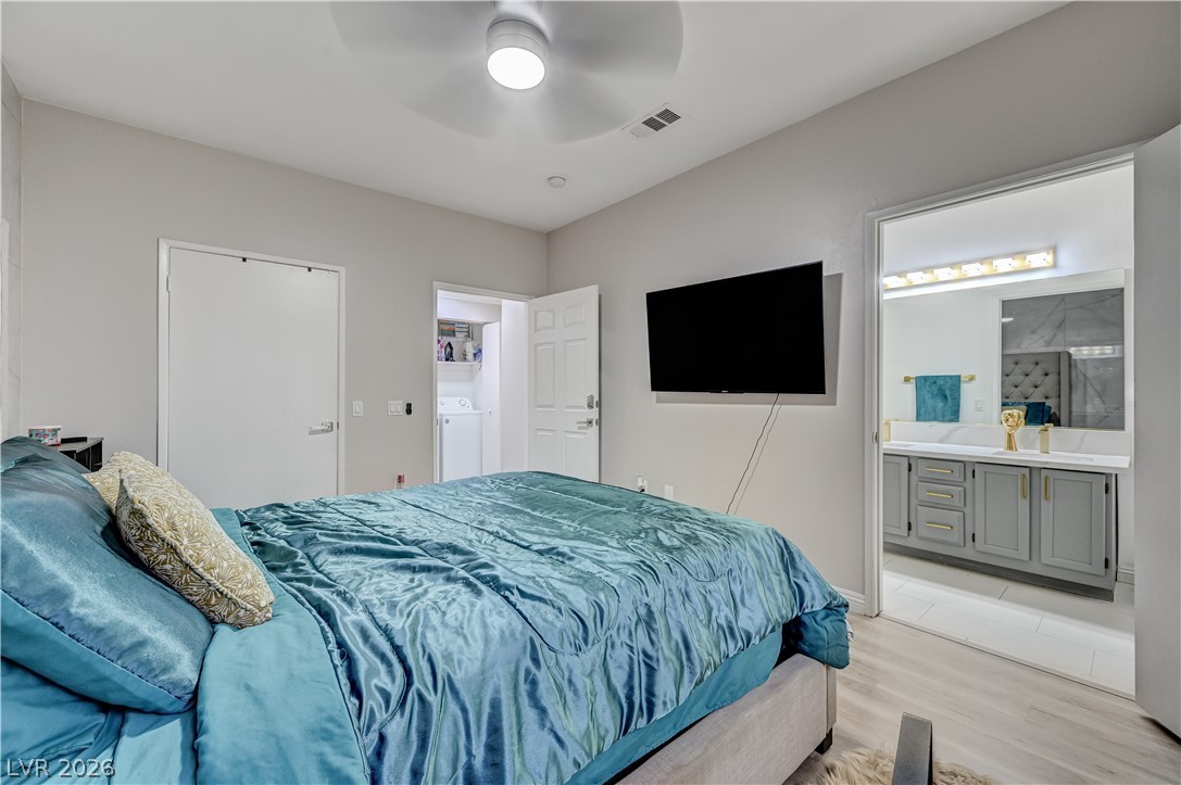 Photo 13 of 30, 5415 W Harmon Avenue #1029
