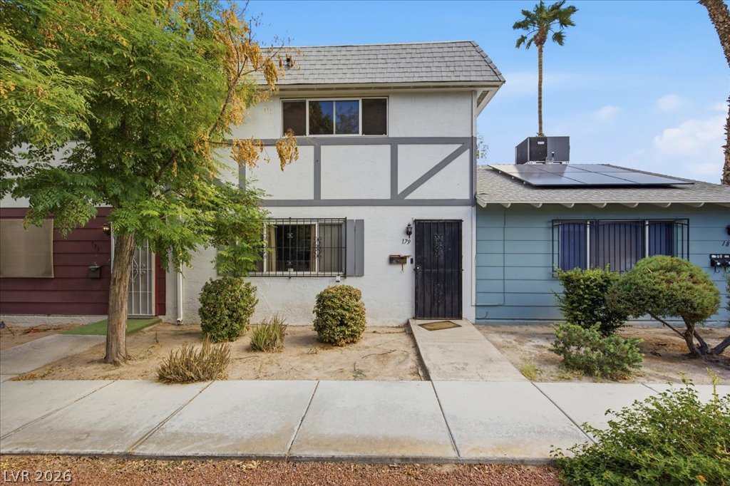 179 Greenbriar Townhouse Way, Las Vegas 89121