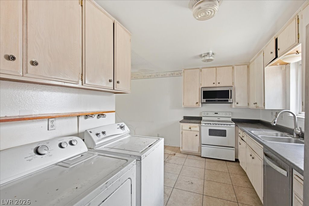 Photo 5 of 179 Greenbriar Townhouse Way