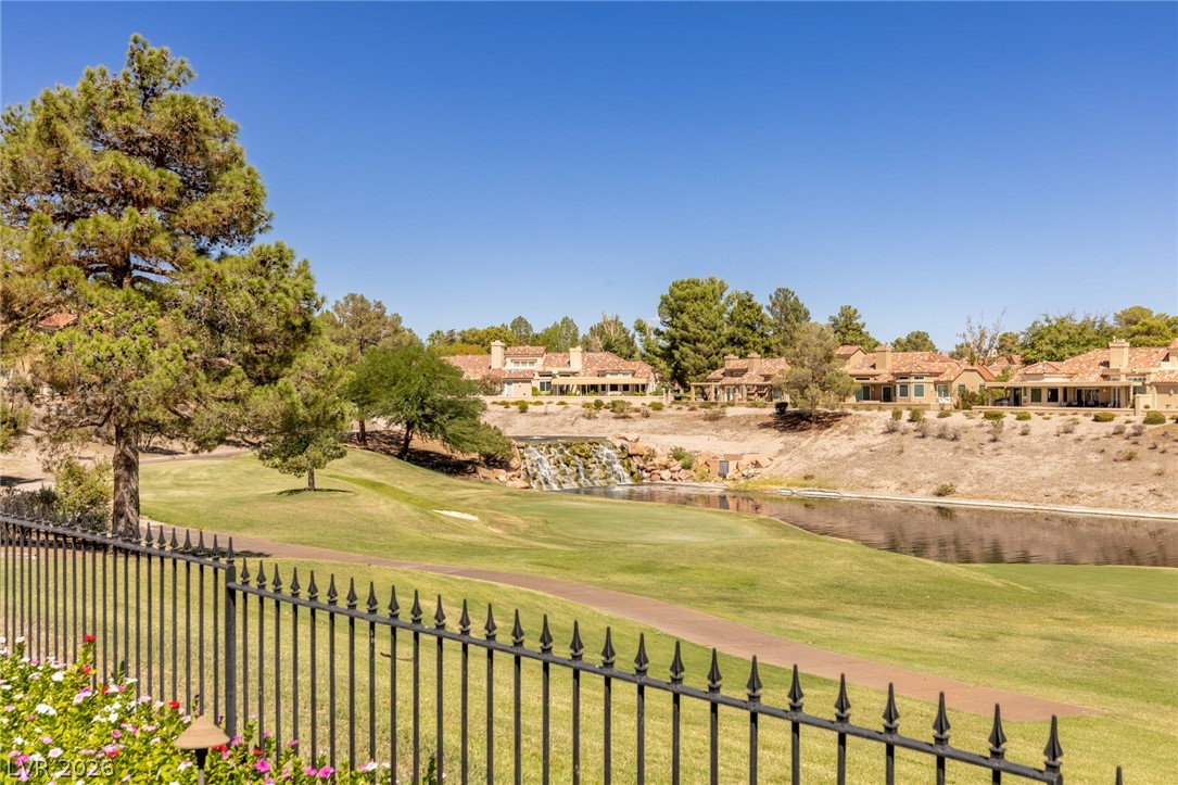 8060 Castle Pines Avenue, Las Vegas 89113