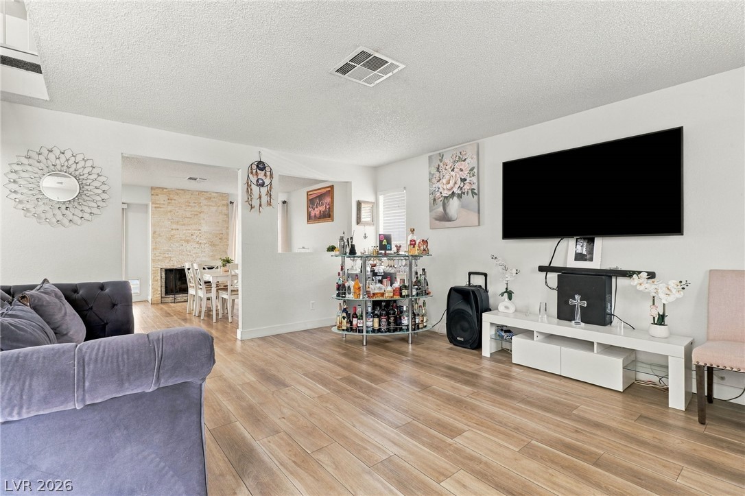 Photo 3 of 2507 Albemarle Way