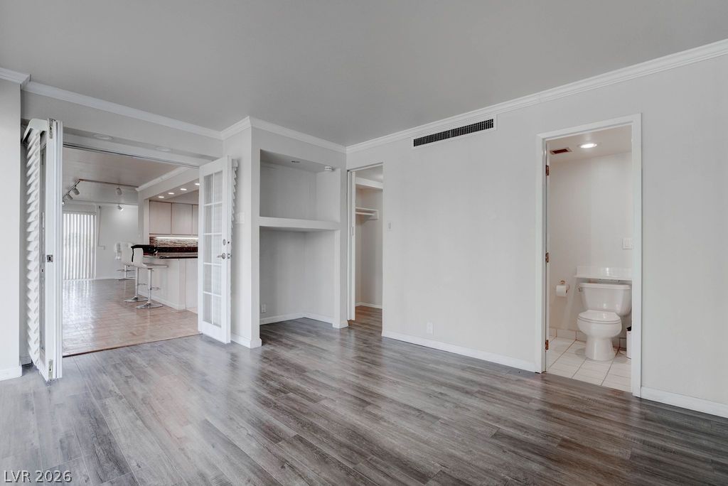 Photo 31 of 38, 3111 Bel Air Drive #3A