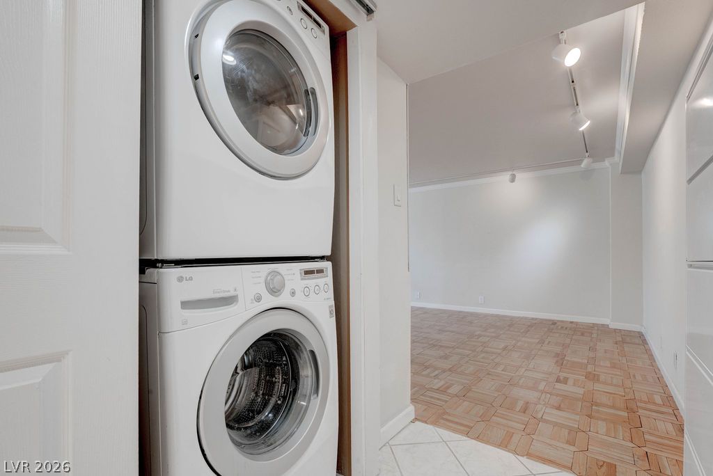Photo 34 of 38, 3111 Bel Air Drive #3A