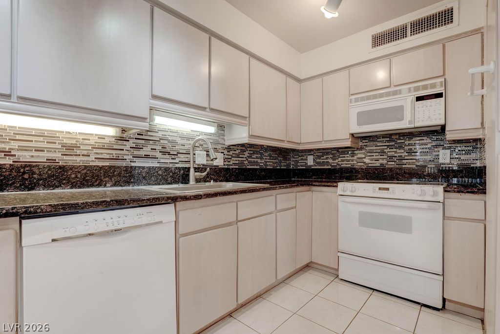 Photo 2 of 3111 Bel Air Drive #3A
