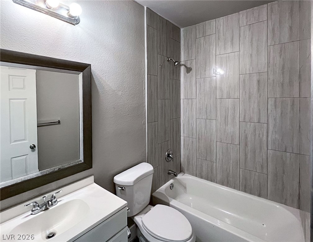 Photo 5 of 2105 S 15th Street