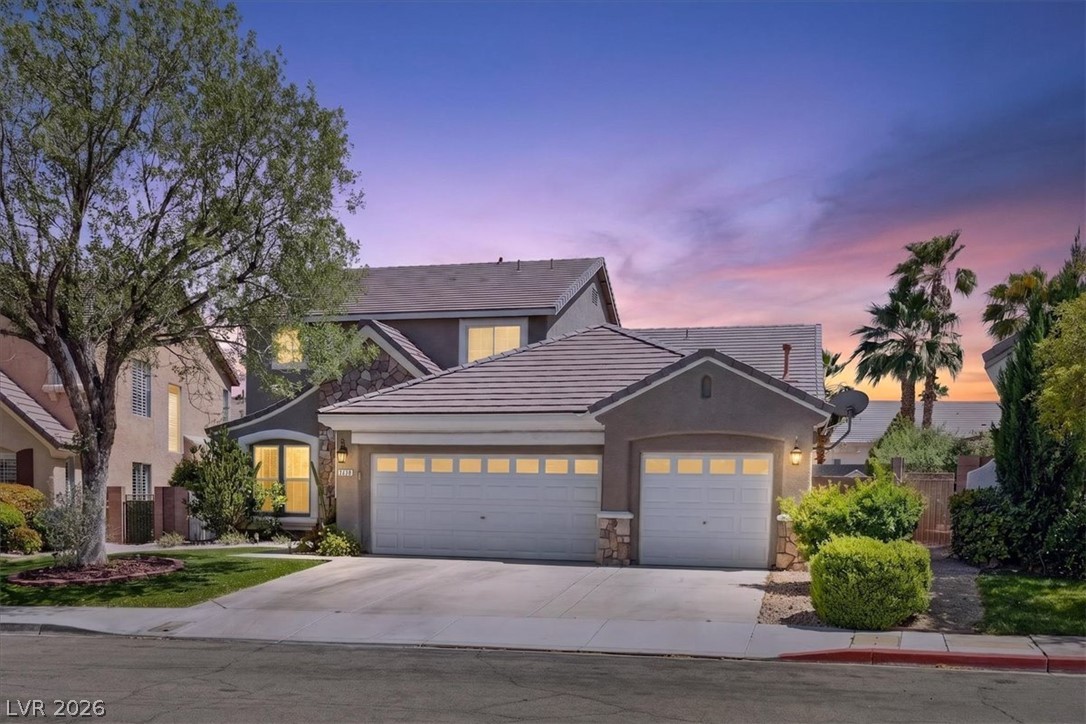 Photo 3 of 2285 Moresca Avenue