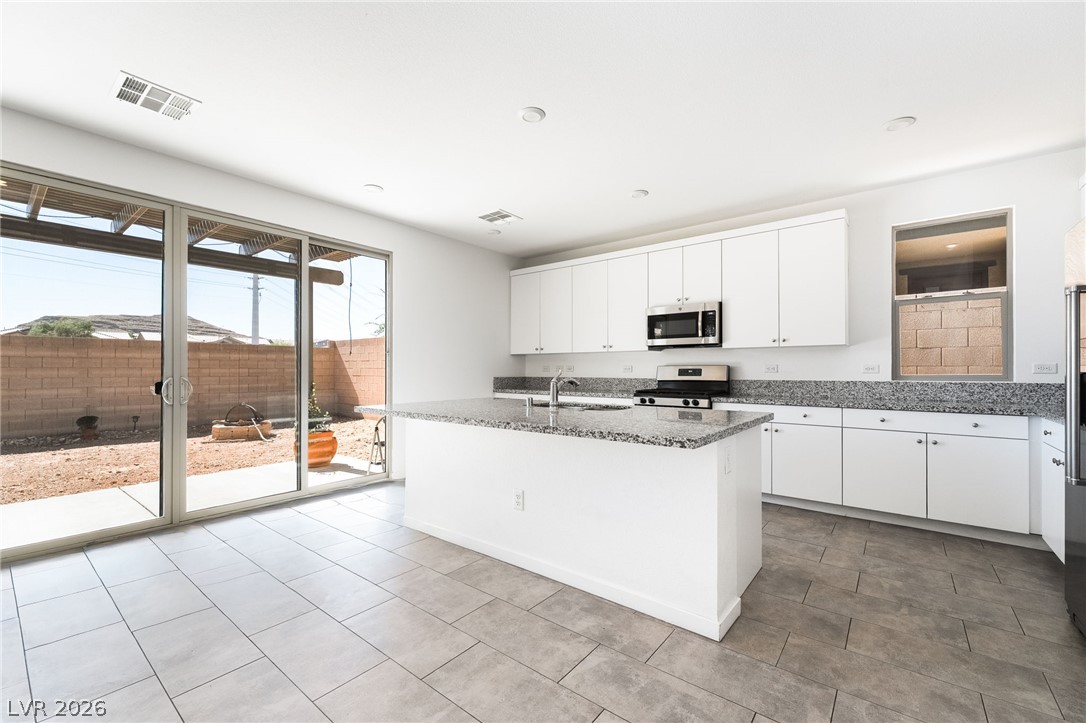 Photo 15 of 65, 6215 Bravestar Court