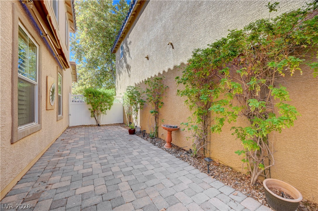 Photo 36 of 38, 2088 Artistic Flair Walk