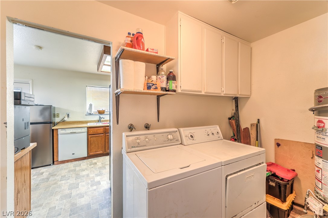 Photo 16 of 39, 6728 Wenatchee Drive